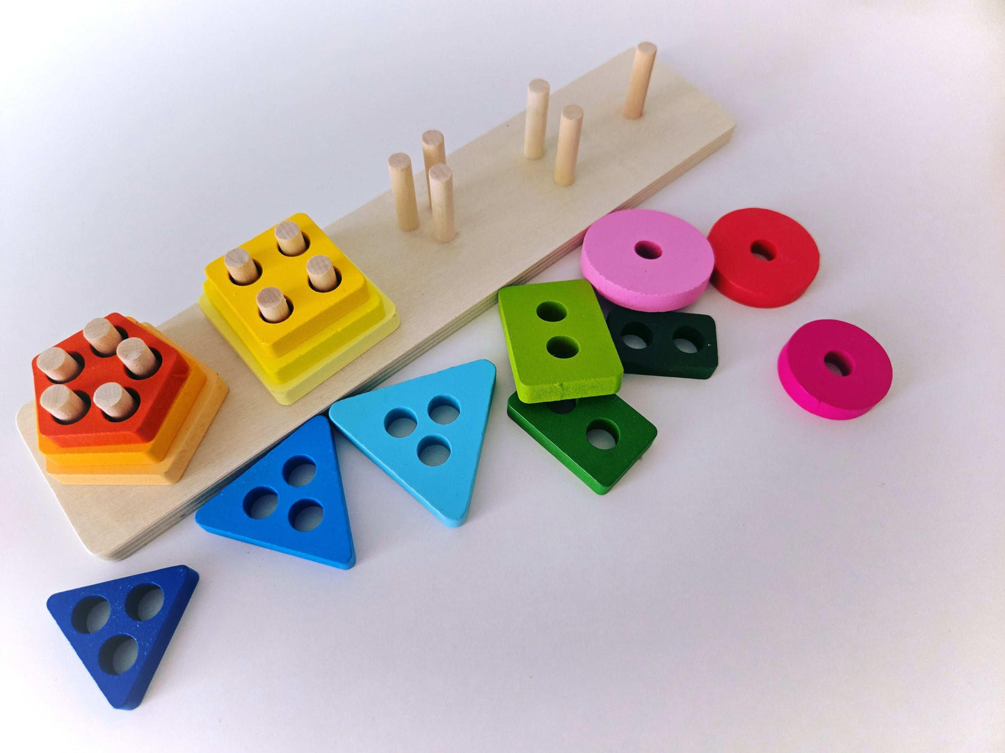 Дървена игра - Сортирай формите