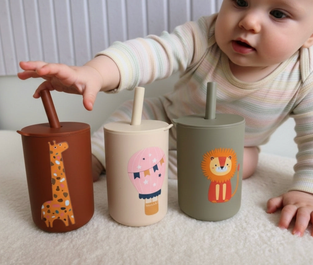 Силиконова чашка със сламка✨