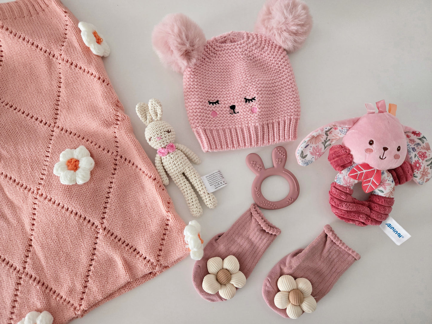 Топла прегръдка за нея🎁