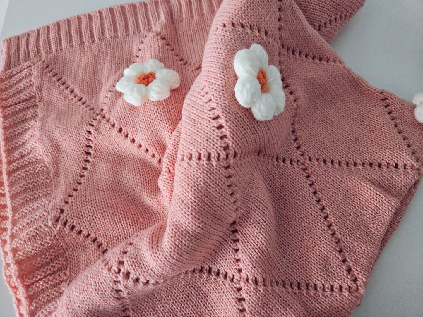 Топла прегръдка за нея🎁