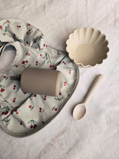 Комплект захранване с лигавник - черешки✨