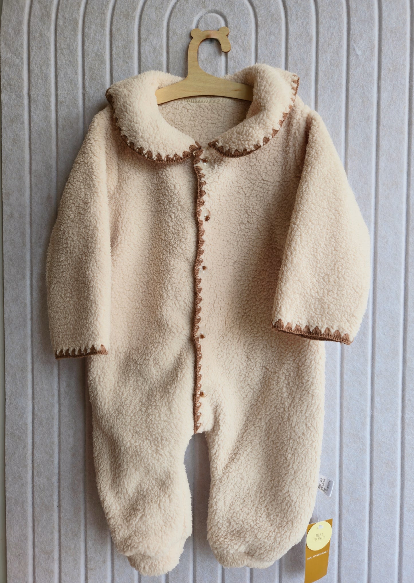 Топъл ромпър - светло-бежаво✨