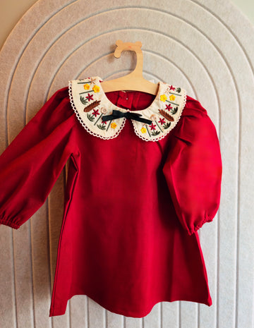 Елегантна червена рокля - бродирана яка✨